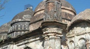 সাপের ভয়ে তিন গম্ভুজ মসজিদের সংস্কার কাজ বন্ধ