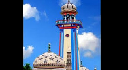 হাজীগঞ্জ ঐতিহাসিক বড় মসজিদে ঈদের ৩ টি জামায়াত হচ্ছে