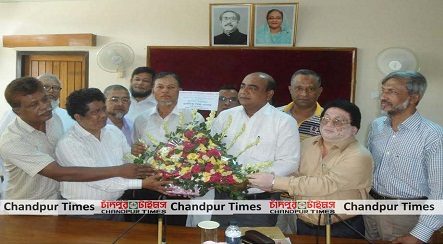 চাঁদপুর জেলা প্রশাসকে হাজীগঞ্জ ডিগ্রি কলেজের শুভেচ্ছা