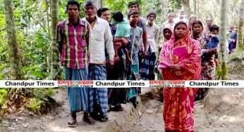 রাস্তা কেটে দু’বাড়ির যাতায়াত বন্ধ করে দেয়ার চেষ্টা