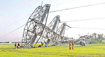 জাতীয় গ্রিড লাইনের টাওয়ার ভেঙে বিদ্যুৎ বিপর্যয়