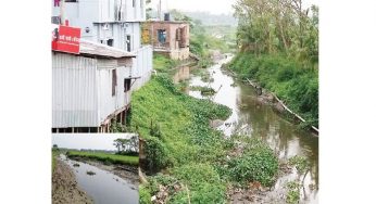 হাজীগঞ্জে খাল বিল স্থানীয় প্রভাবশালীদের দখলে