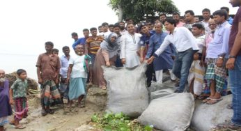 হাইমচরের চরভৈরবীতে নদীর তীর রক্ষা বাঁধ নির্মাণ কাজের উদ্ভোধন