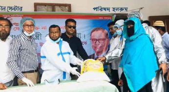 হাজীগঞ্জের বাকিলা ও সদর ইউনিয়নেে মেজর রফিক এমপির খাদ্য সহায়তা