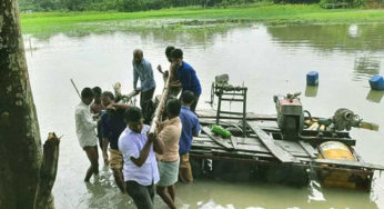 মতলবে ৩টি অবৈধ ড্রেজার মেশিন জব্দ