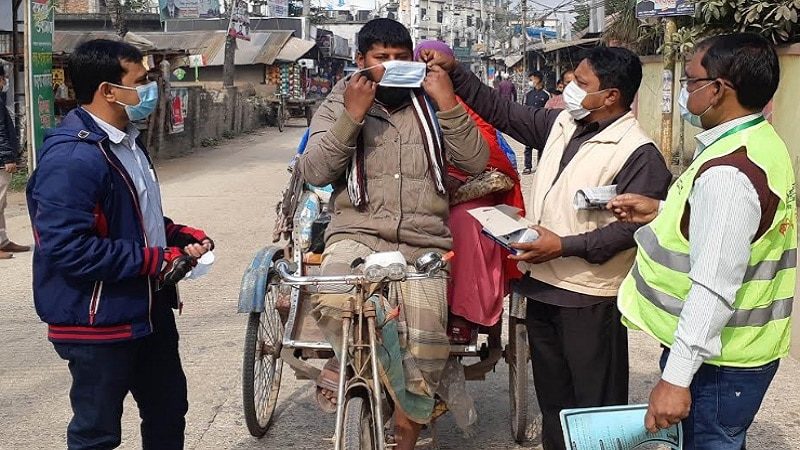 ফরিদগঞ্জে নিসচার মাস্ক ও লিফলেট বিতরণ