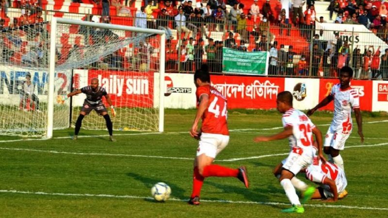 কুমিল্লায় বসুন্ধরা কিংসের নিকট পাত্তা পায়নি মুক্তিযোদ্ধা সংসদ