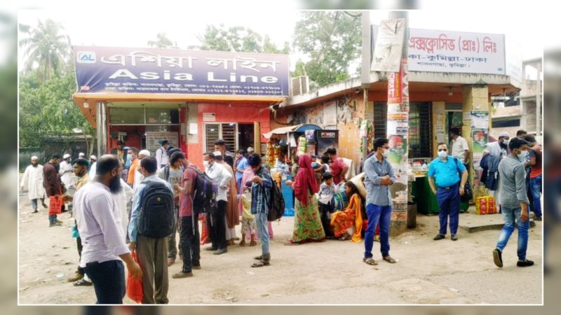 কুমিল্লায় বাসে অর্ধেক আসন ফাঁকা রেখে যাত্রী পরিবহন,বিপাকে যাত্রীরা