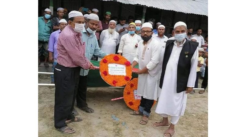 শাহরাস্তিতে মুক্তিযোদ্ধাকে রাষ্ট্রীয় মর্যাদায় দাফন