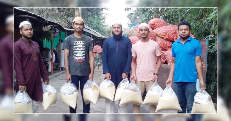 কচুয়ায় বাড়ি বাড়ি ইফতার পৌঁছে দিলেন প্রাণের টানে রক্তদানের সদস্যরা