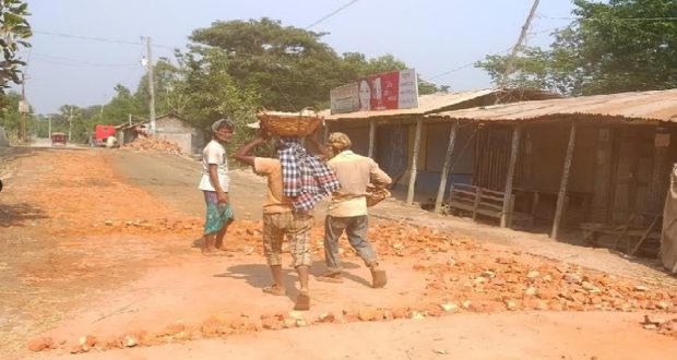 সড়কের কাজে