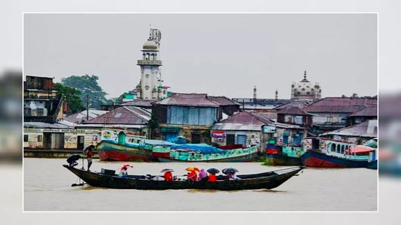 চাঁদপুরে পদ্মা-মেঘনায় পণ্যবাহী নৌযানে সংঘবদ্ধ চক্রের চাঁদাবাজি