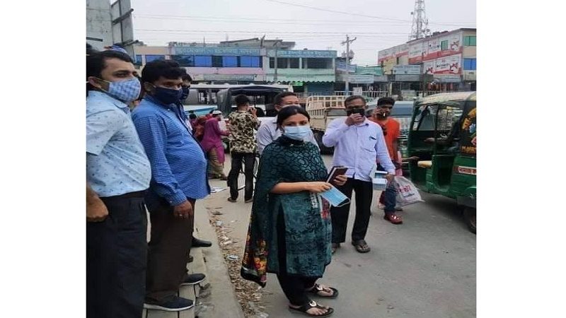 শাহরাস্তিতে করোনার সচেতনতামূলক প্রচারণা ও মাস্ক বিতরণ