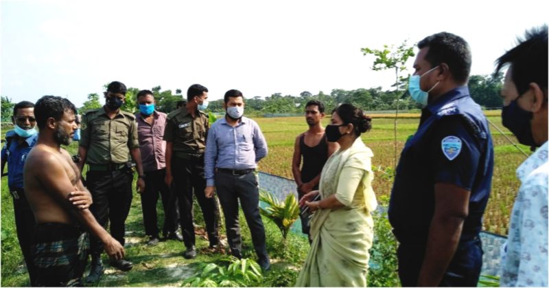 হাজীগঞ্জে দুটি অবৈধ ড্রেজার ধ্বংস ও জরিমানা