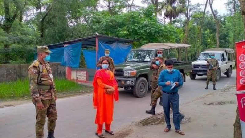 শাহরাস্তিতে চতুর্থ দিনেও কঠোর অবস্থানে প্রশাসন