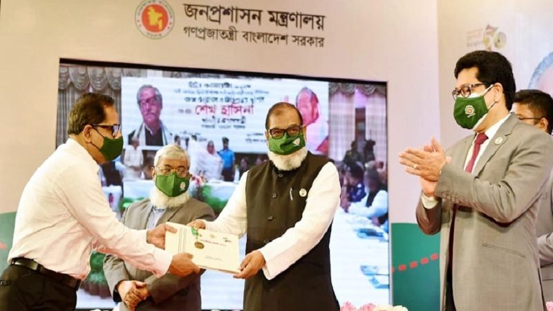 জনপ্রশাসন পদক পেলেন ৩৫ কর্মকর্তা-প্রতিষ্ঠান