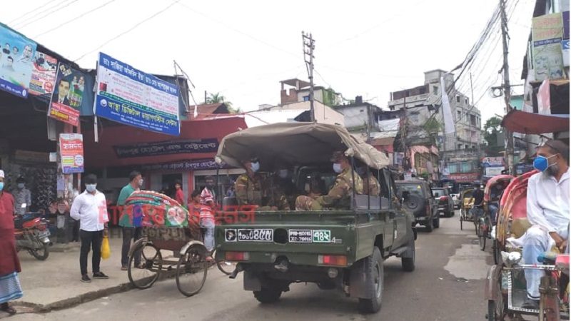 দীর্ঘদিন পর কঠোর লকডাউন দেখল চাঁদপুরবাসী