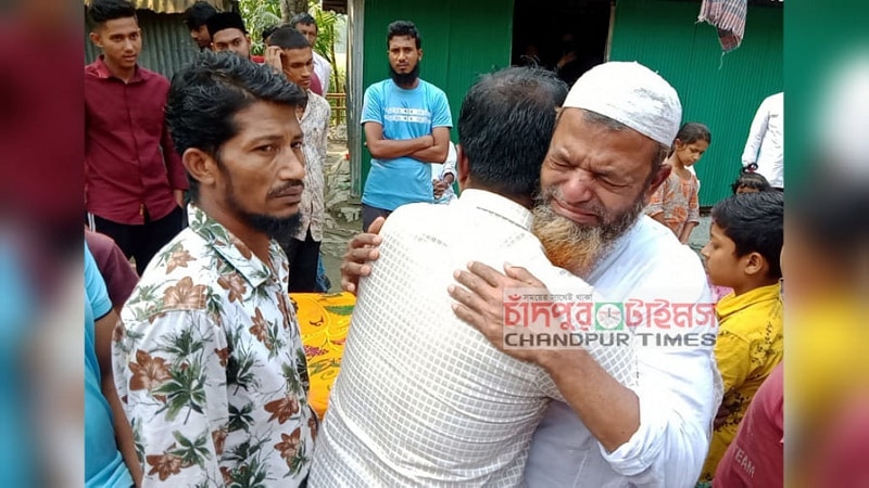 কচুয়ায় নিহত শিক্ষার্থীদের বাড়িতে শোকের মাতম