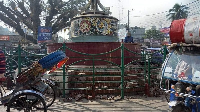 চাঁদপুর শহরে নির্মাণ হতে যাচ্ছে দৃষ্টিনন্দন চত্বর