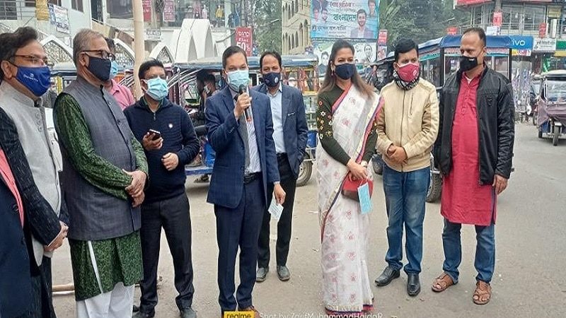 চাঁদপুর প্রেসক্লাবের মাস্ক বিতরণ কর্মসূচি অব্যাহত