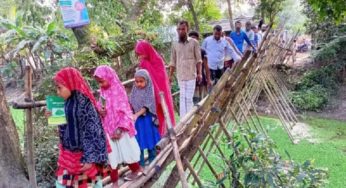 কচুয়ায় ১০ গ্রামের মানুষের ভরসা বাঁশের সাঁকোটি