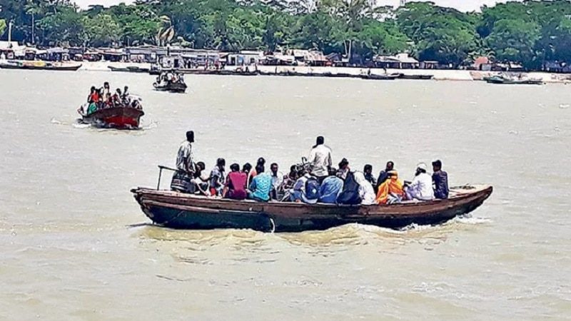 বাড়ছে পানি, নিম্নাঞ্চল প্লাবিত