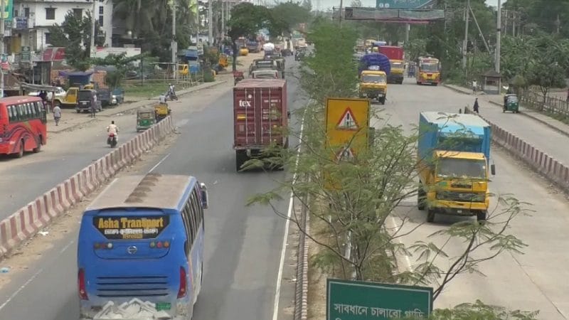 ঢাকা-চট্টগ্রাম মহাসড়কের কুমিল্লা অংশে যানবাহন চলাচল স্বাভাবিক