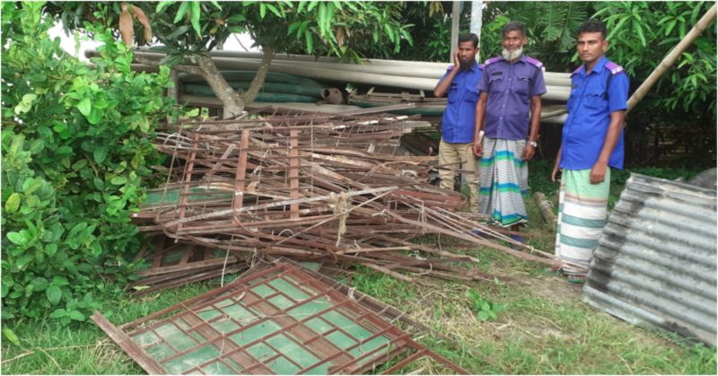 রাজরাজেশ্বরে আশ্রয়ন প্রকল্পের সরকারি ২ টন মালামাল চেয়ারম্যানের নির্দেশে জব্দ