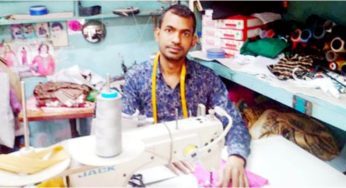 বাক প্রতিবন্ধী হয়েও জীবন সংগ্রামে থেমে নেই মতলবের আনোয়ার