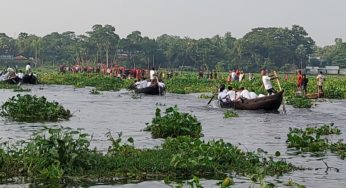 হাজীগঞ্জ ডাকাতিয়া নদীতে নৌকা বাইচ প্রতিযোগিতা