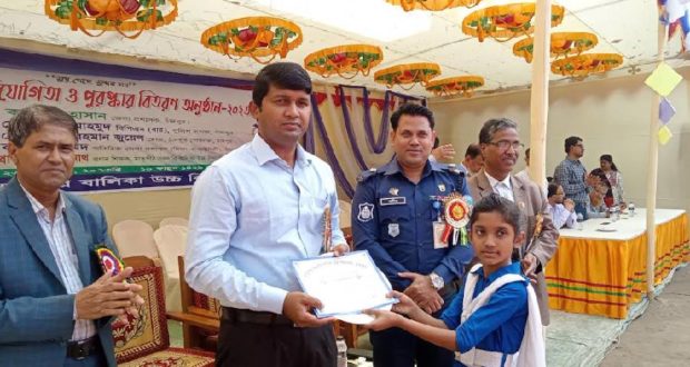 শিক্ষার্থীদের