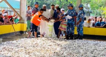 মতলবে জব্দকৃত ১৫০ মণ জাটকা ১৭ এতিমখানা বিতরণ