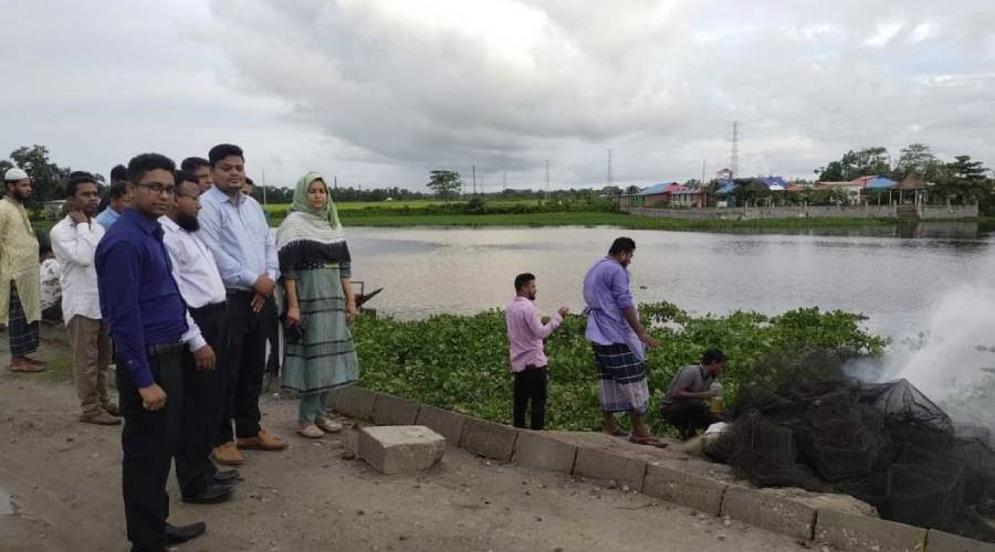 শাহরাস্তিতে দেড় লাখ টাকার চায়না রিং ও কারেন্ট জাল জব্দ