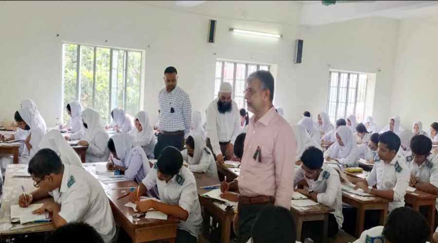 কুমিল্লা শিক্ষাবোর্ডে ঝরে পড়েছে ৫০ হাজারেরও বেশি শিক্ষার্থী