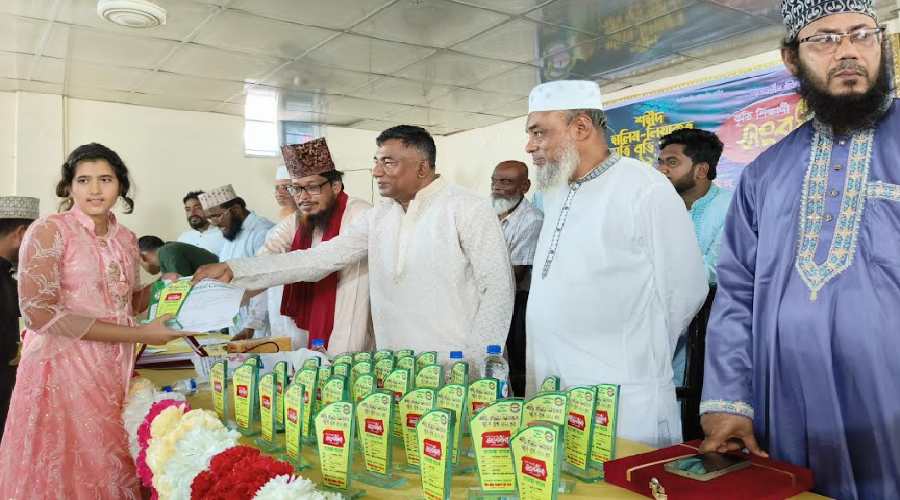 শিক্ষার্থীদের সংবর্ধনার মাধ্যমে পড়াশোনার প্রতিযোগিতা বাড়াবে: ইঞ্জি. মোহাম্মদ হোসাইন