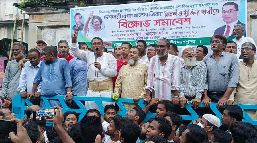 আমাদের নেতা তারেক রহমান বলেছে ‘টেক ব্যাক বাংলাদেশ’ : শেখ ফরিদ আহমেদ মানিক