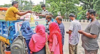 টিসিবির ট্রাকে ৬১০ টাকায় মিলবে পাঁচটি পণ্য