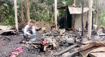 ছেংগারচরে অগ্নিকাণ্ডে ঘর হারিয়ে ৩ দিন যাবত খোলা আকাশের নিচে বসবাস