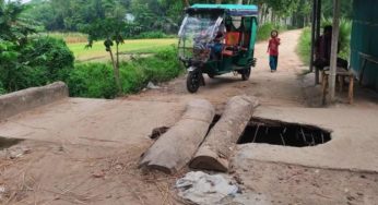 কচুয়া সেঙ্গুয়া কালভার্ট ভেঙে মরণফাঁদ, ঝুঁকি নিয়ে যাতায়াত