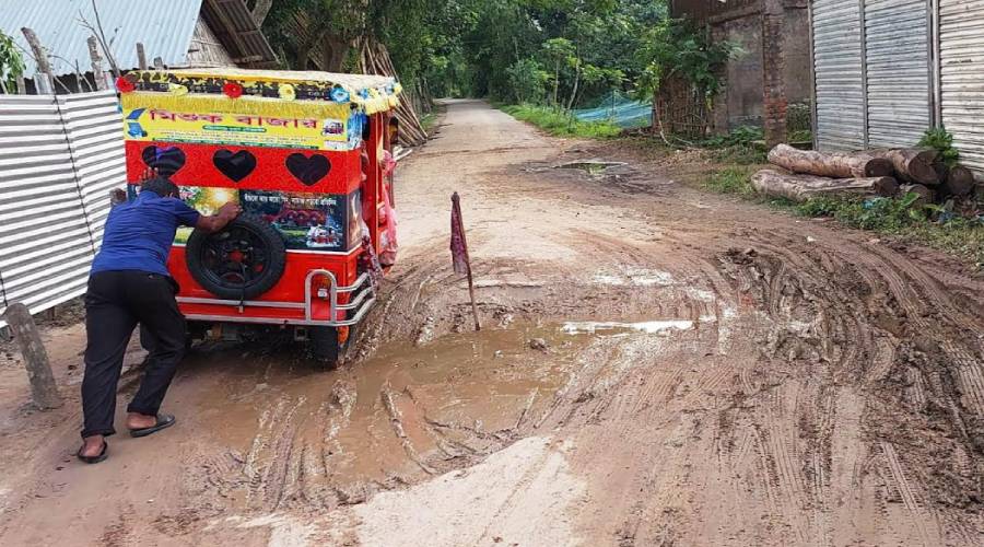 কচুয়া সুবিদপুর-শ্রীরামপুর রাস্তার বেহাল দশা,  জনদুর্ভোগ চরমে