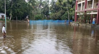 ফরিদগঞ্জে তলিয়ে গেছে  রাস্তাঘাট মাছের প্রজেক্ট ও সকল ফসলি জমি