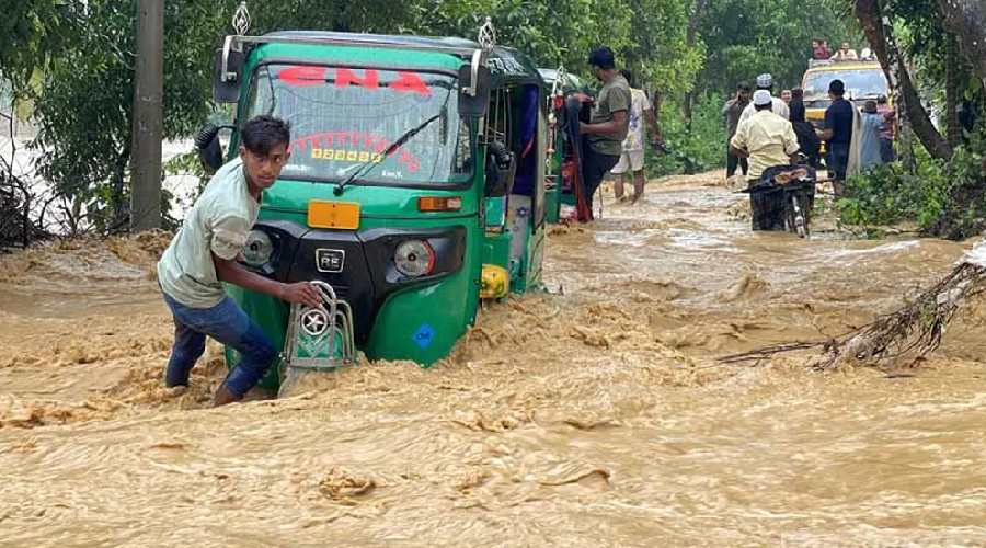 দেশে বন্যায় এখন পর্যন্ত ১৫ জনের প্রাণহানি