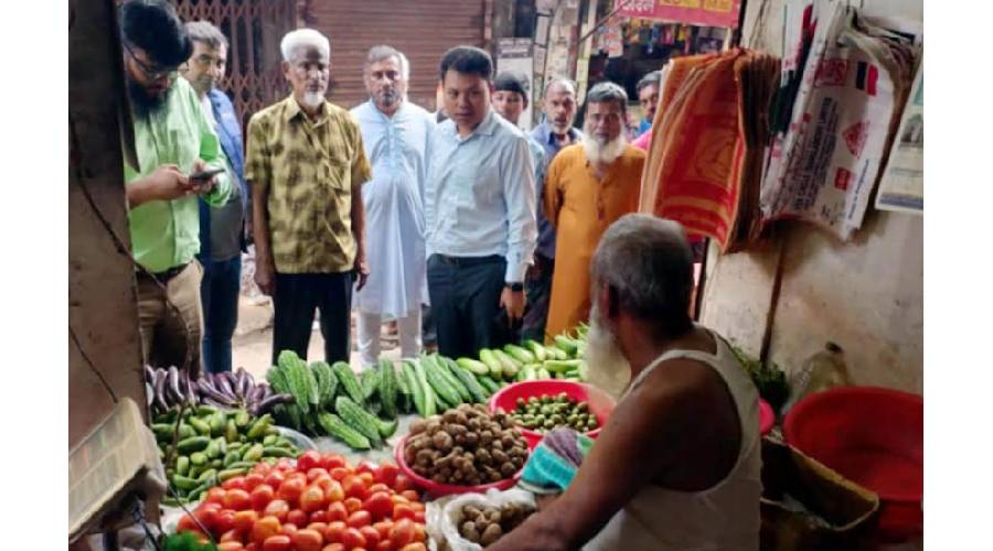 মতলব উত্তরে দ্রব্যমূল্য নিয়ন্ত্রণে বাজার মনিটরিং