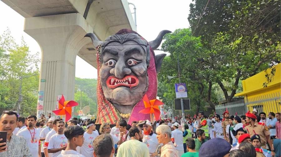 আনন্দ উল্লাসে শেষ হলো ‘আনন্দ শোভাযাত্রা’