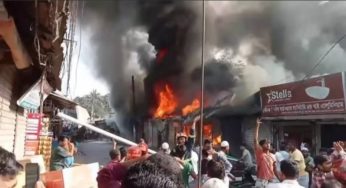 মতলবে গ্যাস সিলিন্ডার বিস্ফোরণে পুড়েছে ১৮ ব্যবসাপ্রতিষ্ঠান
