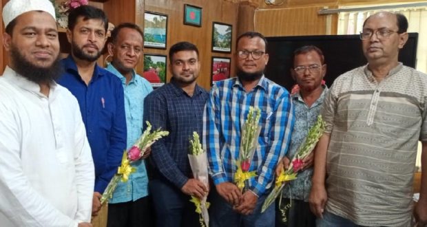 পৌরসভায়