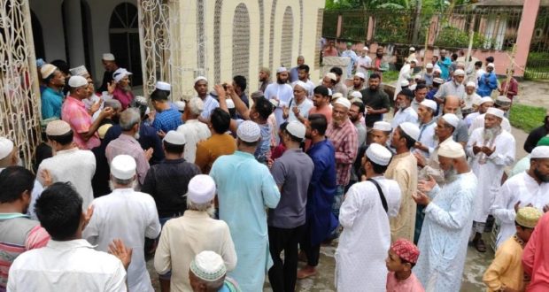 সাংবাদিক