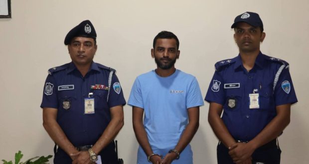 স্বামীকে