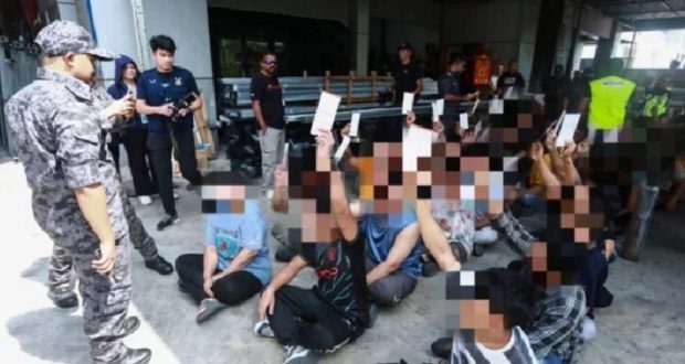 মালয়েশিয়ায়