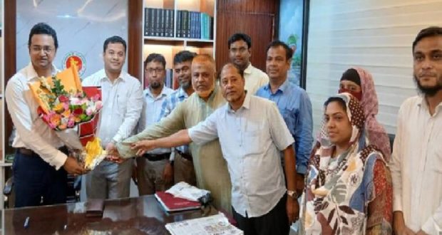 বিদায়ী